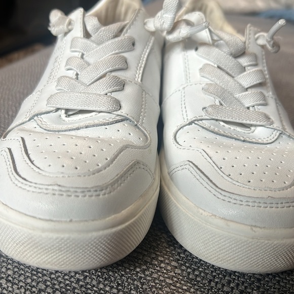 KIDS SAM EDELMAN EDIE SNEAKERS size 13 - Picture 2 of 6